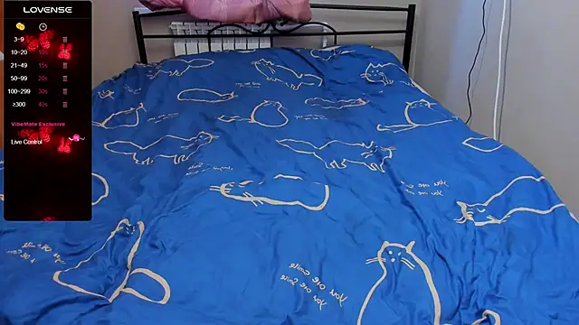 Snapshot of eva_zero chatting on October 22, 2025, 1:00 pm eva zero online show from October 22, 2025, 1:00 pm