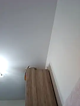 NathalieDream online show from October 20, 2025, 4:02 am