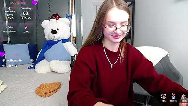 KateJonson online show from December 30, 2024, 4:29 pm