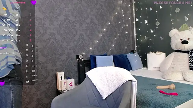 Snapshot of KateJonson chatting on February 3, 2026, 7:24 am KateJonson online show from February 3, 2026, 7:24 am