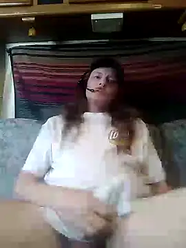 truckerlove69 online show from March 14, 2025, 4:09 pm