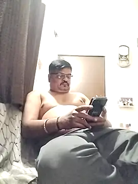 Desi Londa 143 online show from November 30, 2025, 5:28 pm