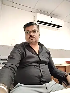 Desi Londa 143 online show from March 2, 2026, 4:03 am