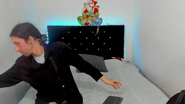 Snapshot of shelby__hotshoww chatting on December 18, 2024, 1:15 am shelby hotshoww online show from December 18, 2024, 1:15 am