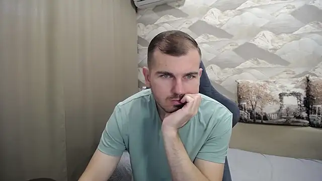 SerzhKorol1 online show from October 9, 2025, 7:39 am