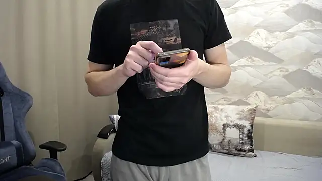 SerzhKorol1 online show from November 16, 2025, 4:40 am