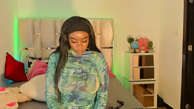 viioolleettaa online show from December 7, 2024, 12:13 pm