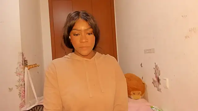 viioolleettaa online show from April 13, 2026, 4:45 pm