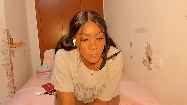 viioolleettaa online show from April 15, 2026, 6:59 pm