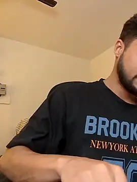  IRRESISTIBLE  online show from February 7, 2025, 9:16 am