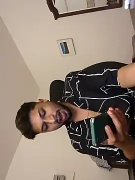  IRRESISTIBLE  online show from March 20, 2025, 12:00 pm