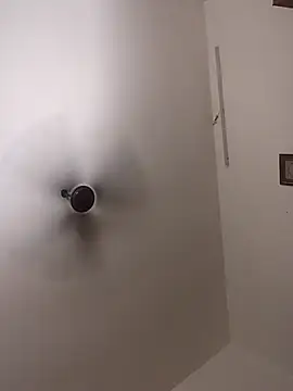  IRRESISTIBLE  online show from November 8, 2025, 6:18 pm