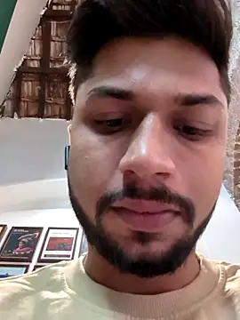 Snapshot of _IRRESISTIBLE_ chatting on May 3, 2026, 7:25 am IRRESISTIBLE online show from May 3, 2026, 7:25 am