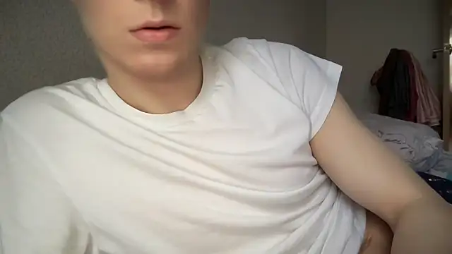 Lamonteik online show from March 16, 2025, 10:44 am