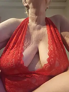 milfchantal4 online show from April 20, 2026, 4:37 am