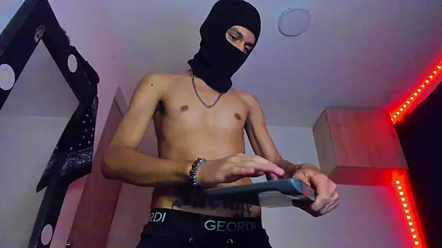 Samuel Suarez online show from March 22, 2025, 3:52 am