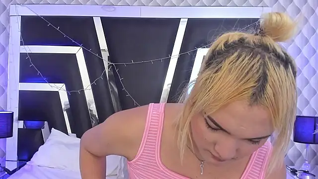 katya kozlov online show from November 14, 2025, 11:46 pm