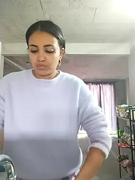 Snapshot of aisha_es chatting on February 22, 2025, 3:14 pm aisha es online show from February 22, 2025, 3:14 pm