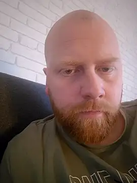 Snapshot of nicoco5757 chatting on February 9, 2026, 2:54 pm nicoco5757 online show from February 9, 2026, 2:54 pm