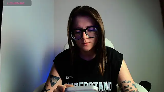 Arya starrk online show from February 19, 2025, 2:44 pm