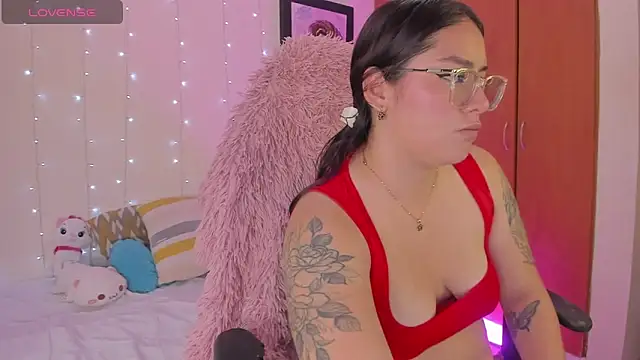 olivia  s online show from April 13, 2026, 1:11 am