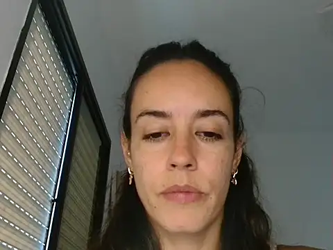 melaniepatterson online show from April 23, 2026, 11:42 am