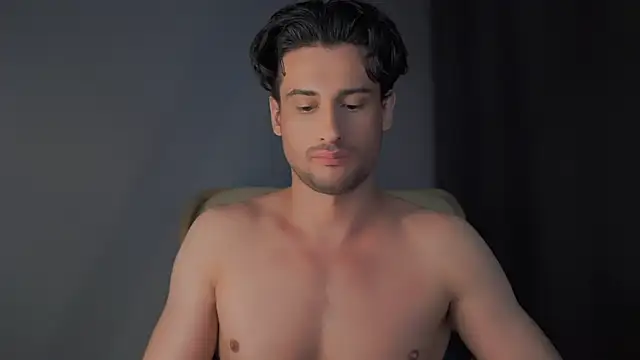 Keen   Luckystrike online show from December 6, 2024, 8:18 pm