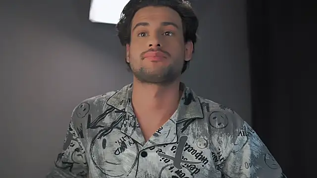 Keen   Luckystrike online show from February 8, 2025, 8:42 pm