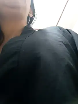 kelly dirty  online show from February 17, 2025, 12:16 pm