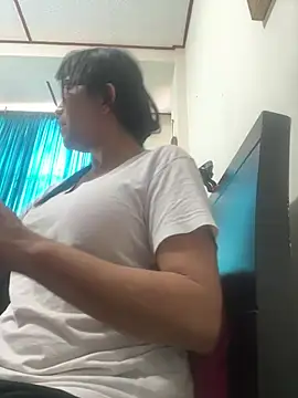 kelly dirty  online show from March 2, 2025, 7:02 pm