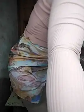 Snapshot of ImyoursLilu32 chatting on October 16, 2025, 4:08 pm ImyoursLilu32 online show from October 16, 2025, 4:08 pm