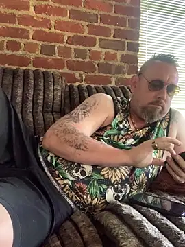 Snapshot of Littledick007007 chatting on May 21, 2026, 11:28 am Littledick007007 online show from May 21, 2026, 11:28 am