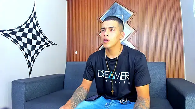 yeckodream online show from March 4, 2025, 3:44 am