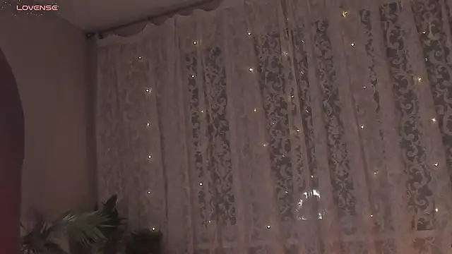 Ana Peachy  online show from November 18, 2025, 10:03 pm