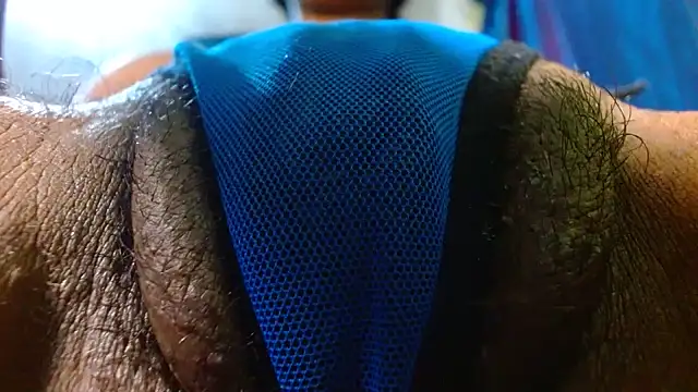 bethanywilson 23 online show from December 5, 2025, 1:31 pm