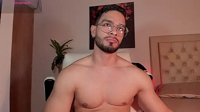 Snapshot of Josseph1_ chatting on October 28, 2025, 10:01 pm Josseph1 online show from October 28, 2025, 10:01 pm