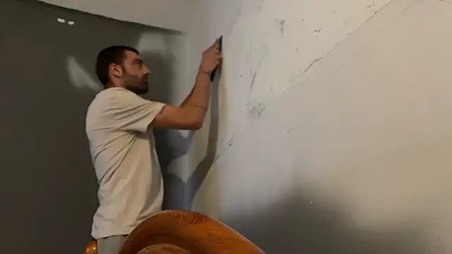 ThatGuyNextDoor1992 online show from September 27, 2025, 5:01 am