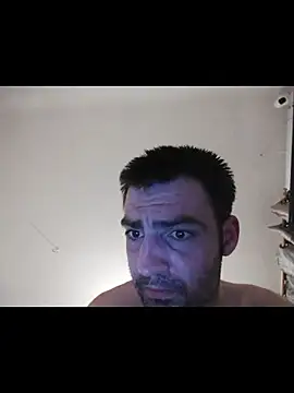 ThatGuyNextDoor1992 online show from February 12, 2026, 12:38 am