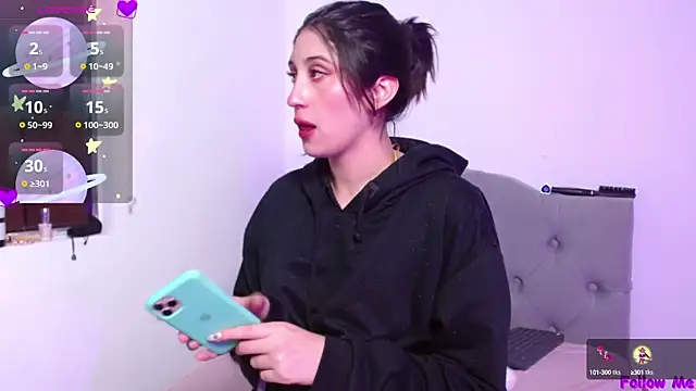 Snapshot of Red-moon1 chatting on December 24, 2024, 5:34 pm Red-moon1 online show from December 24, 2024, 5:34 pm