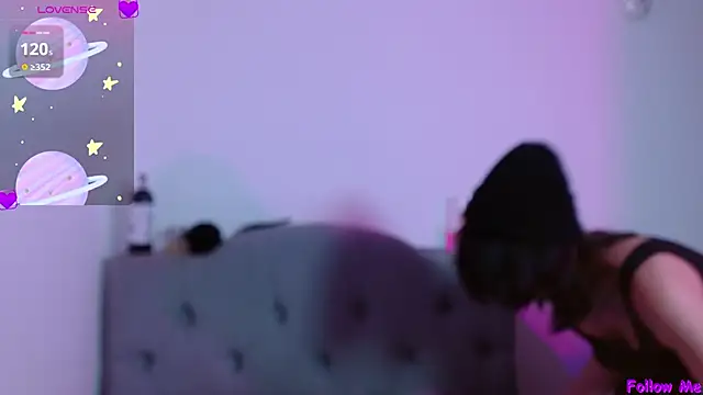 Snapshot of Red-moon1 chatting on January 25, 2025, 1:41 pm Red-moon1 online show from January 25, 2025, 1:41 pm