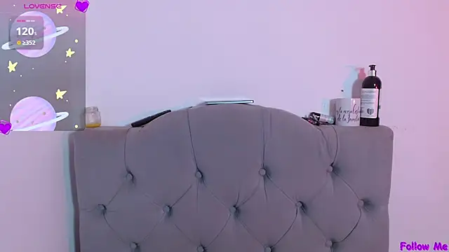 Snapshot of Red-moon1 chatting on January 28, 2025, 1:38 pm Red-moon1 online show from January 28, 2025, 1:38 pm