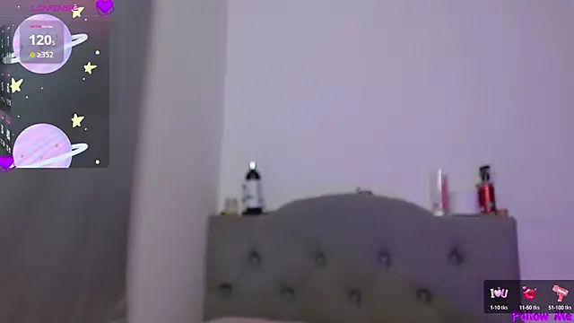 Snapshot of Red-moon1 chatting on February 16, 2025, 3:59 pm Red-moon1 online show from February 16, 2025, 3:59 pm