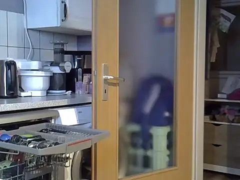 dragon77chelsi online show from November 30, 2025, 5:06 pm