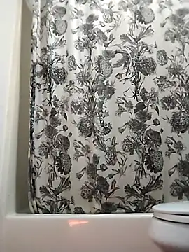 thickcocklatino online show from January 1, 2025, 3:13 am