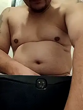 thickcocklatino online show from April 22, 2026, 9:22 am