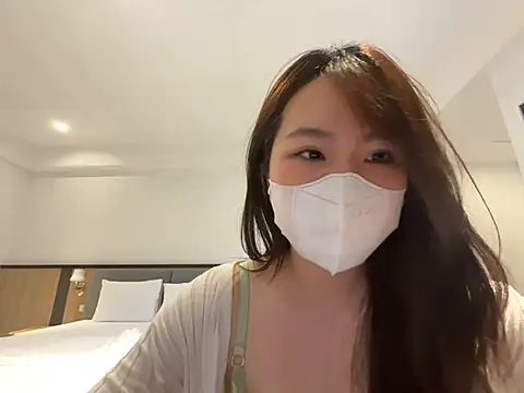 Snapshot of Onee-Chew chatting on June 25, 2026, 2:33 am Onee-Chew online show from June 25, 2026, 2:33 am