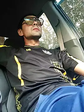 Snapshot of Eln1no69 chatting on September 16, 2025, 3:46 pm Eln1no69 online show from September 16, 2025, 3:46 pm