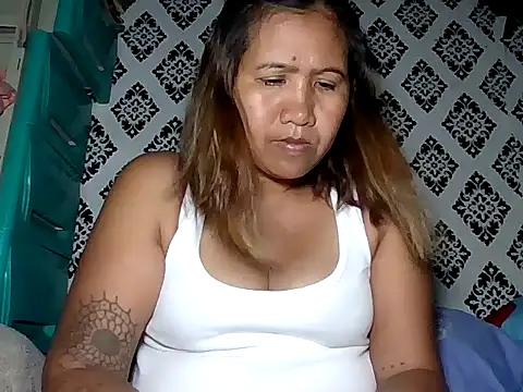 sweet smile4u online show from March 26, 2026, 3:56 am