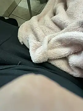 buri232 online show from March 3, 2025, 8:05 am