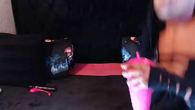 Ducheess online show from November 1, 2025, 11:07 pm